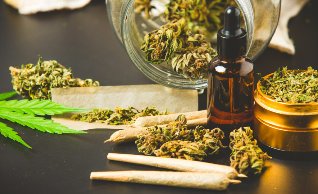 どうして芸能人は大麻で逮捕されるのか?